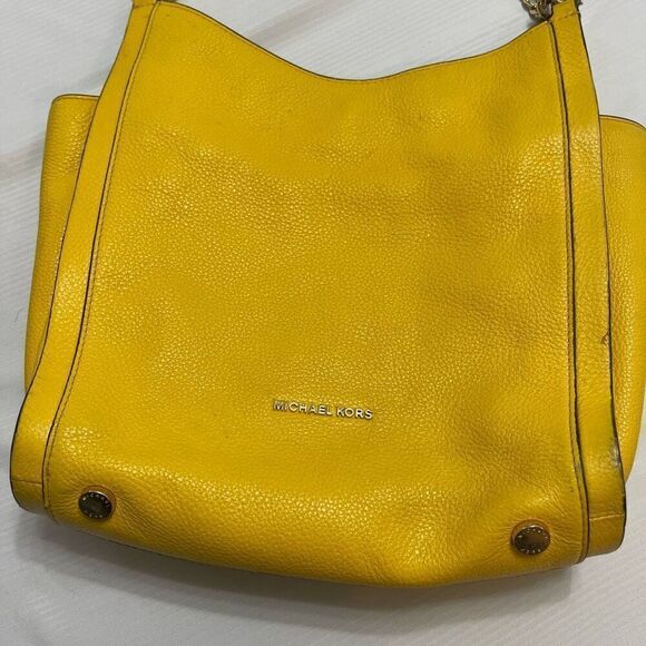 Michael Kors Newbury Yellow Pebbled Leather Shoulder Bag Purse Handbag - Picture 3 of 15